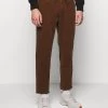 CLOSED X LENT TAPERED Pantalon Classique Chocolate Brown Homme 1 CLOSED X LENT TAPERED Pantalon Classique Chocolate Brown Homme -Promos CLOSED Magasin ec51613f7df641209a157208de5a2a2c
