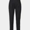 CLOSED ARLO Pantalon Classique Black Femme 2 CLOSED ARLO Pantalon Classique Black Femme -Promos CLOSED Magasin ed7226cd40fd485aa799c35dbfe1a03f