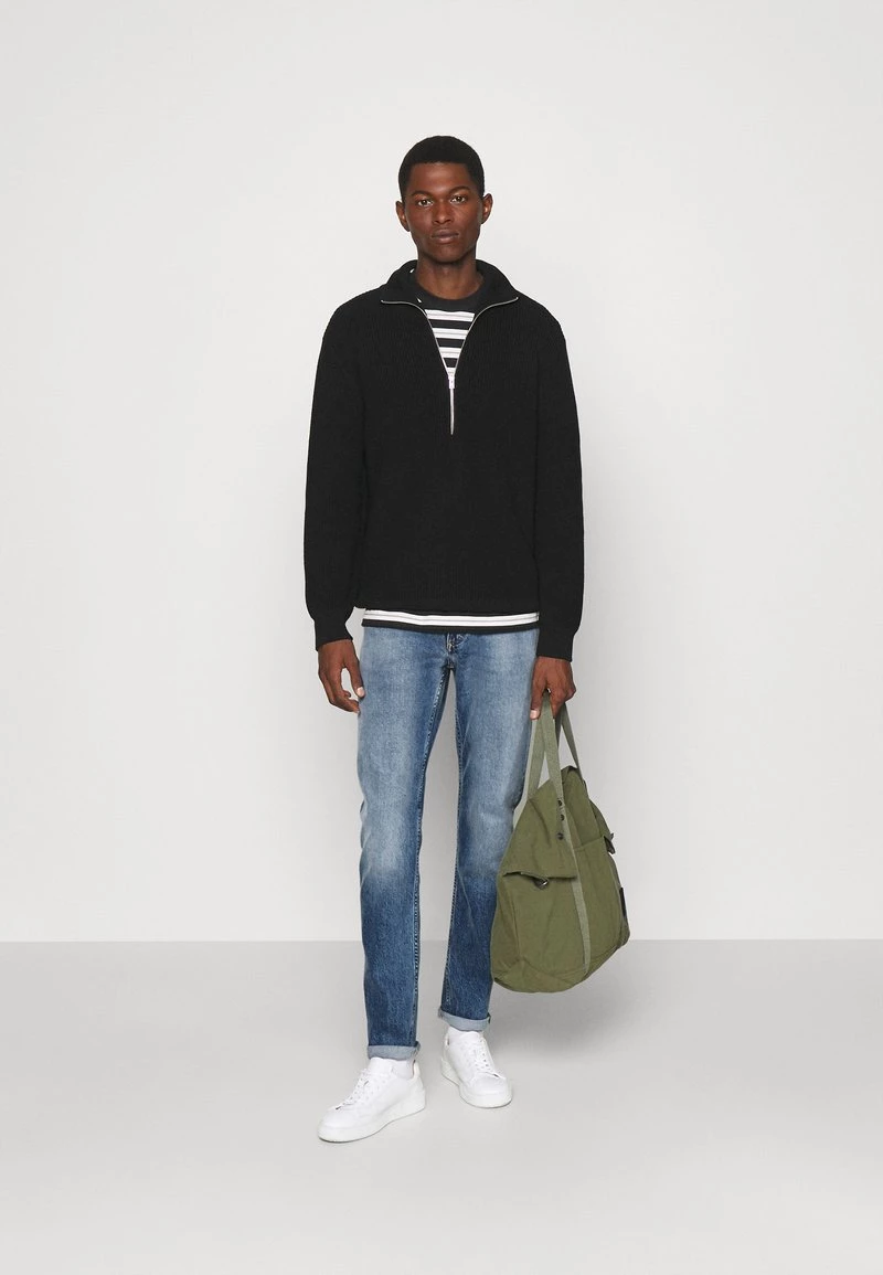 CLOSED UNITY Jean Slim Light Blue Homme 4 CLOSED UNITY Jean Slim Light Blue Homme – Image 2