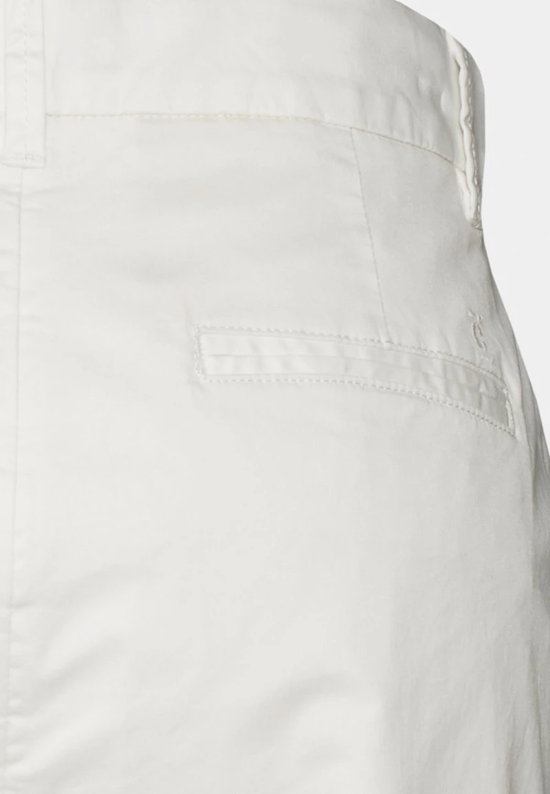 CLOSED Femme BERMUDA Short Ivory 5 CLOSED Femme BERMUDA Short Ivory – Image 3