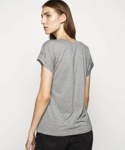 CLOSED Femme SOFT V NECK T Shirt Basique Grey Heather Melange 10 CLOSED Femme SOFT V NECK T Shirt Basique Grey Heather Melange -Promos CLOSED Magasin f3a7adaddc644cb38bd439e586feb277