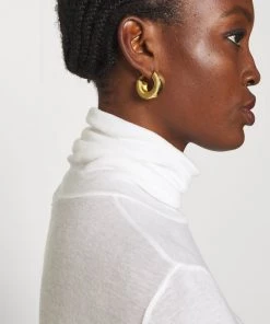 CLOSED Pullover Ivory Femme 13 CLOSED Pullover Ivory Femme -Promos CLOSED Magasin f607ef5fa511408a8ac56dd9a697bac9