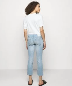 CLOSED Femme STARLET Jean Slim Light Blue 10 CLOSED Femme STARLET Jean Slim Light Blue -Promos CLOSED Magasin f7c7841754ad48f58567b0b4c145db78