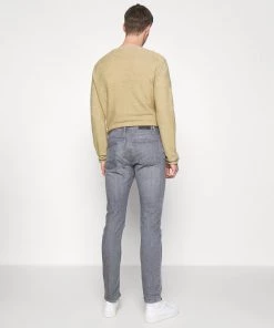 CLOSED Homme UNITY Jean Slim Mid Grey 9 CLOSED Homme UNITY Jean Slim Mid Grey -Promos CLOSED Magasin fc82831592fe481fb3e231c8b82a5ec8