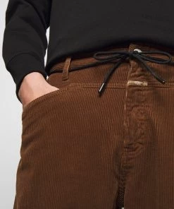 CLOSED X LENT TAPERED Pantalon Classique Chocolate Brown Homme 17 CLOSED X LENT TAPERED Pantalon Classique Chocolate Brown Homme -Promos CLOSED Magasin fccf0164336e484e90b914009945cf24