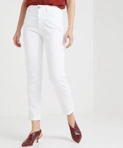 CLOSED Femme PEDAL PUSHER Jean Boyfriend White